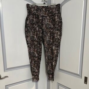 ON High-Waisted PowerSoft Joggers